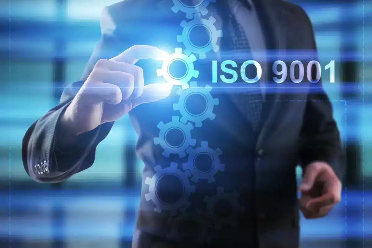 how many iso 9001 certified companies are in the world?